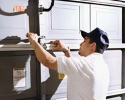 Garage Door Solution Service Staten Island, NY 347-783-5808 - rep-gdr-16m